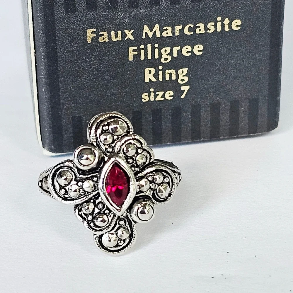 Vtg 90's Witchy Gothic Statement Ring Red Faux Ruby Marcasite Art Deco Silver - Picture 2 of 11